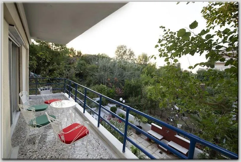 Anni\'S Apartments 50M From The Beach contacts